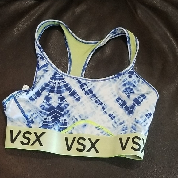 Victoria's Secret Sports Bra Size Small - Picture 1 of 3